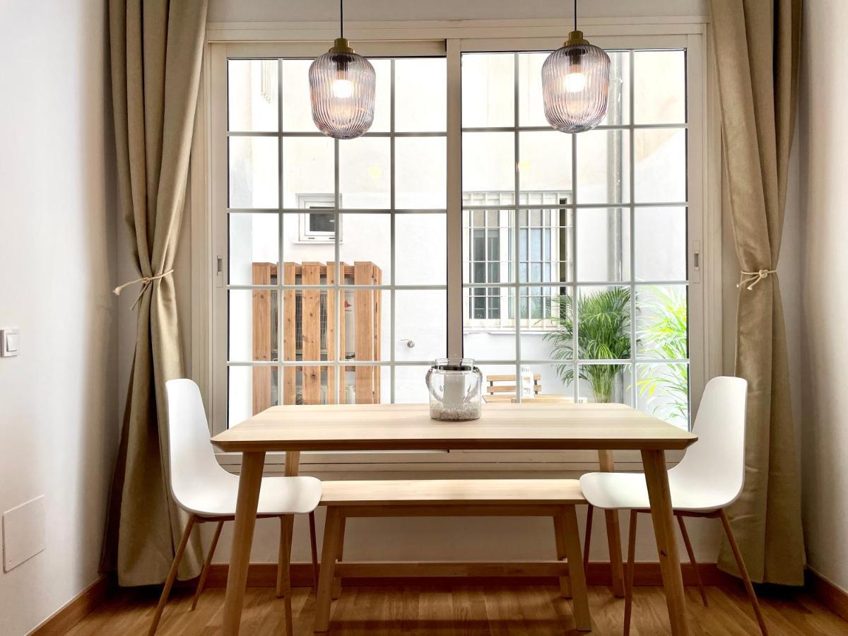 Encantador Apartamento Con Patio Málaga Eksteriør billede