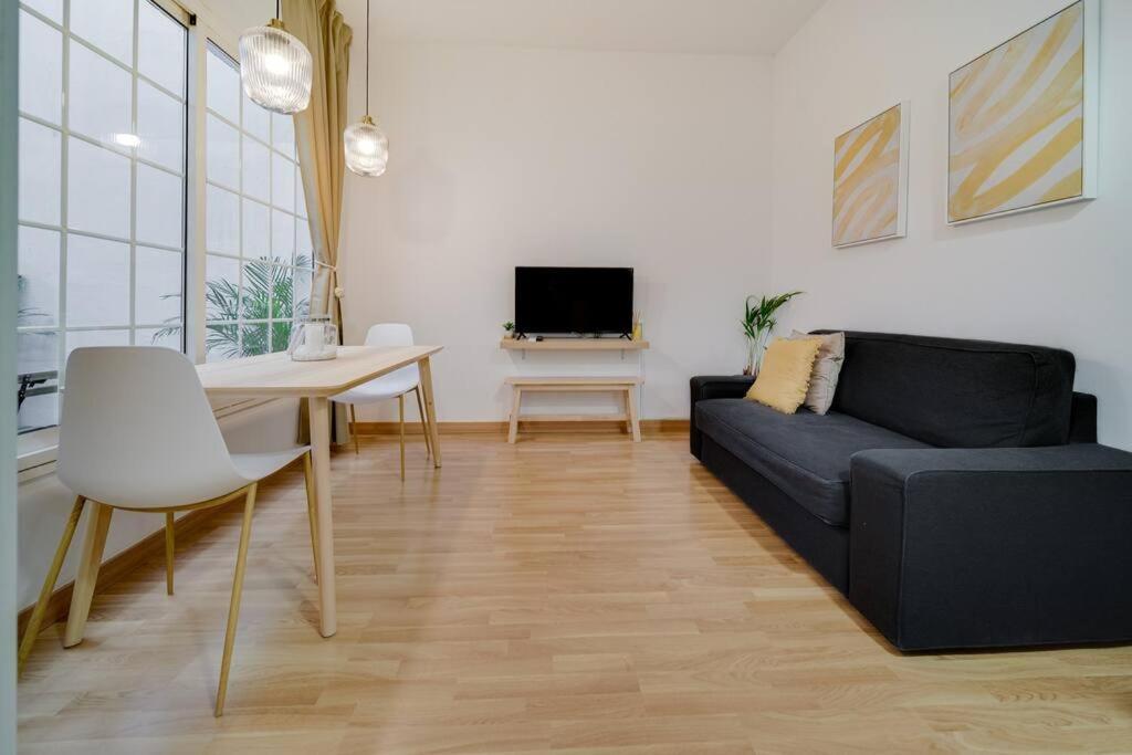 Encantador Apartamento Con Patio Málaga Eksteriør billede