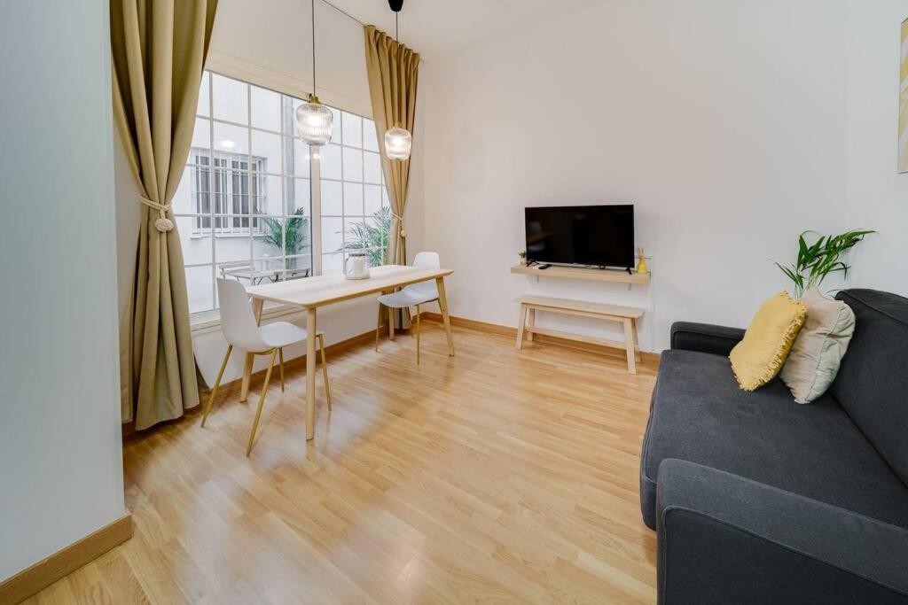 Encantador Apartamento Con Patio Málaga Eksteriør billede