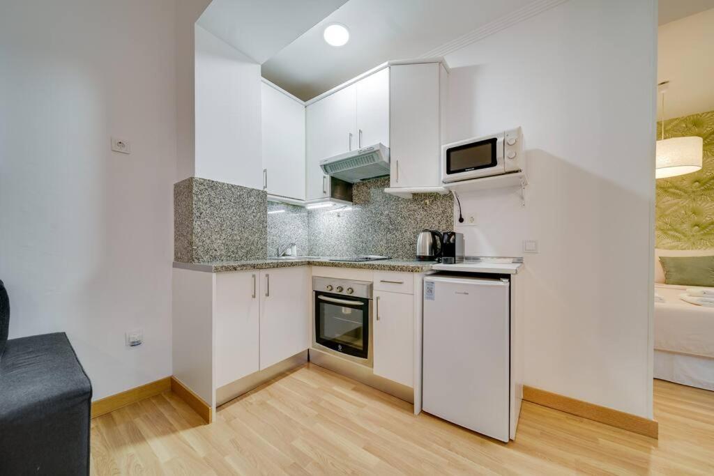 Encantador Apartamento Con Patio Málaga Eksteriør billede