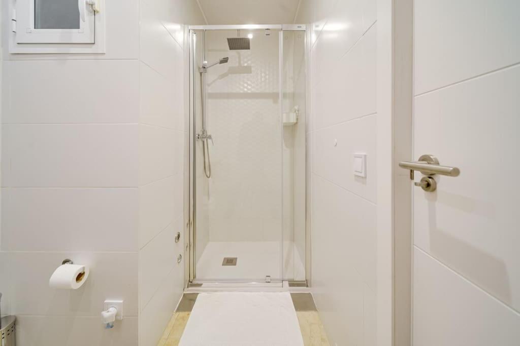 Encantador Apartamento Con Patio Málaga Eksteriør billede