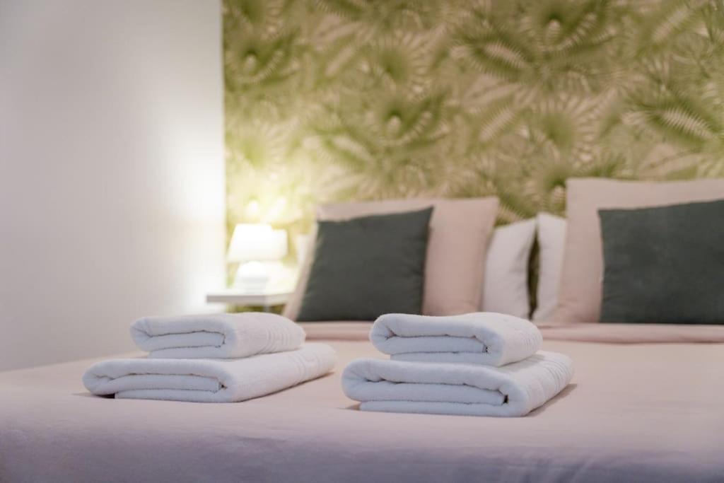 Encantador Apartamento Con Patio Málaga Eksteriør billede